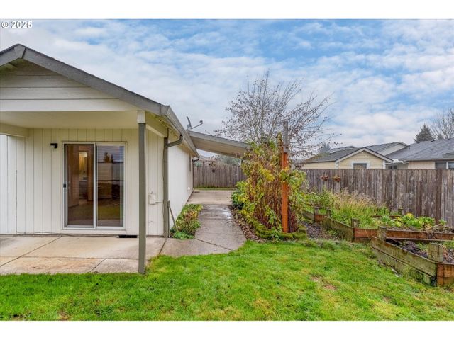 703 Nw 17TH St, Battle Ground, WA 98604