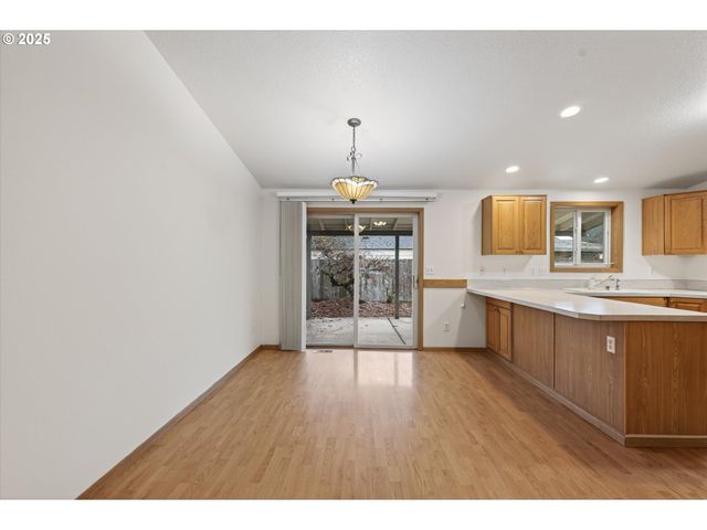 703 Nw 17TH St, Battle Ground, WA 98604