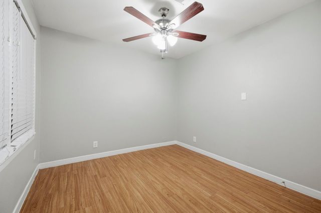 1502 15th Avenue N, Texas City, TX 77590