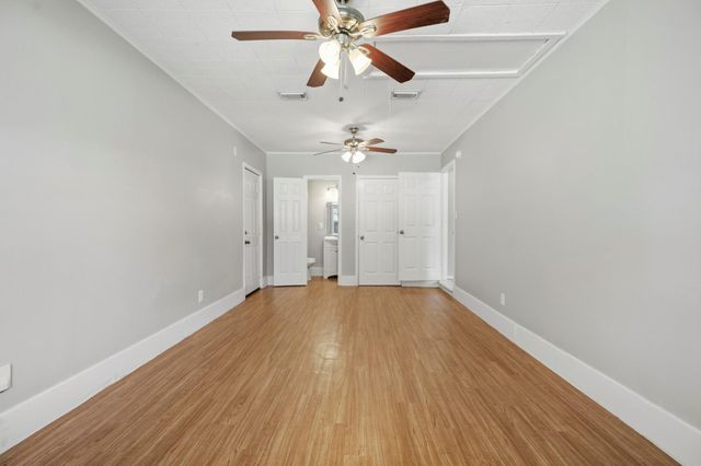 1502 15th Avenue N, Texas City, TX 77590