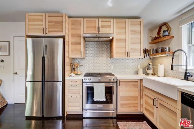 1398 N Serrano Avenue, Los Angeles, CA 90027