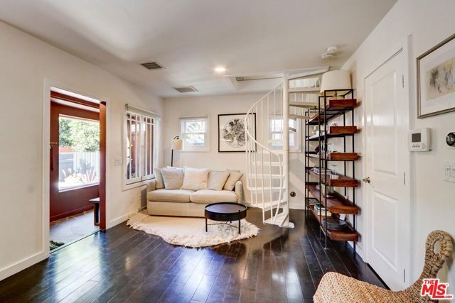 1398 N Serrano Avenue, Los Angeles, CA 90027