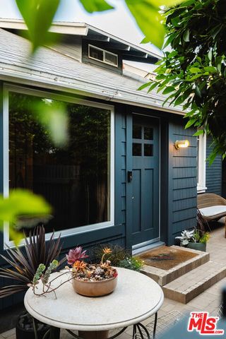 1398 N Serrano Avenue, Los Angeles, CA 90027