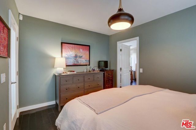 1398 N Serrano Avenue, Los Angeles, CA 90027