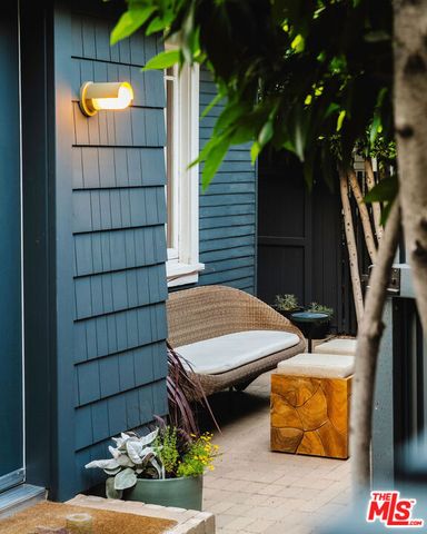 1398 N Serrano Avenue, Los Angeles, CA 90027