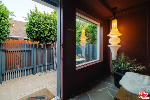 1398 N Serrano Avenue, Los Angeles, CA 90027