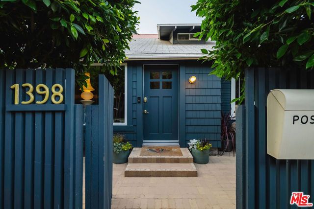1398 N Serrano Avenue, Los Angeles, CA 90027