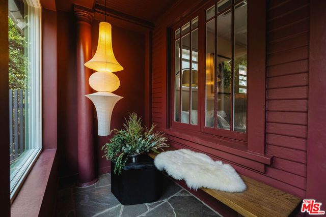 1398 N Serrano Avenue, Los Angeles, CA 90027