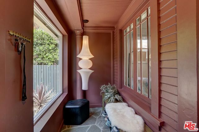 1398 N Serrano Avenue, Los Angeles, CA 90027