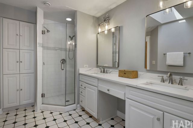 15043 W Buckley Road, Libertyville, IL 60048