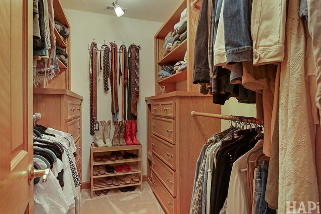 15043 W Buckley Road, Libertyville, IL 60048