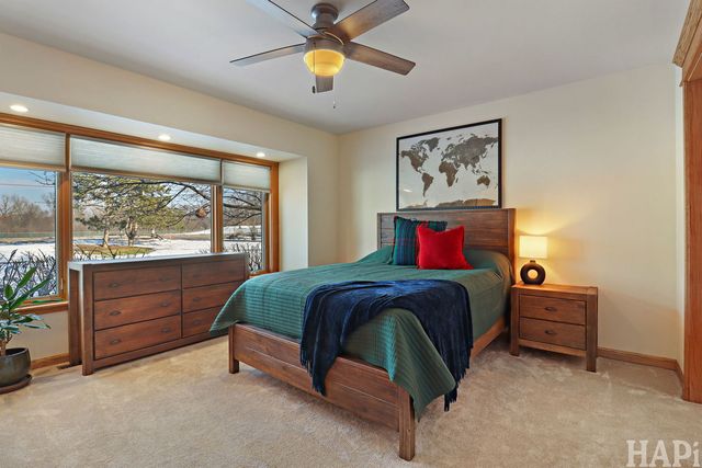 15043 W Buckley Road, Libertyville, IL 60048