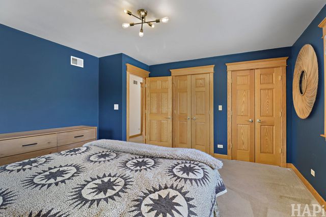 15043 W Buckley Road, Libertyville, IL 60048