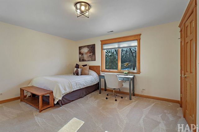 15043 W Buckley Road, Libertyville, IL 60048