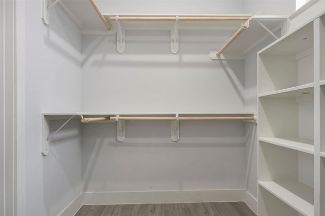 4934 Creekmont Drive, Houston, TX 77091