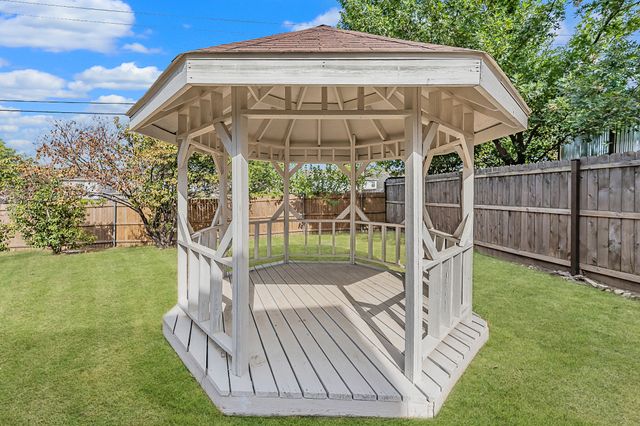 1217 Katy Drive, Saginaw, TX 76131