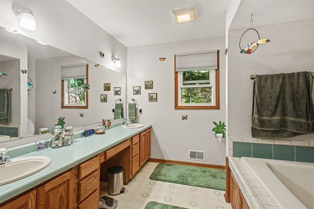 2230 58th Street, Fennville, MI 49408