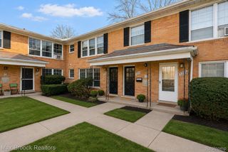 3206 Shenandoah Drive 2, Royal Oak, MI 48073