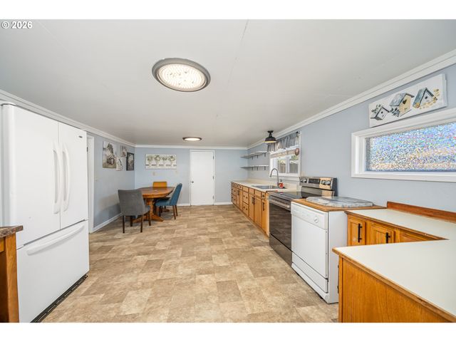 204 19TH St, Springfield, OR 97477