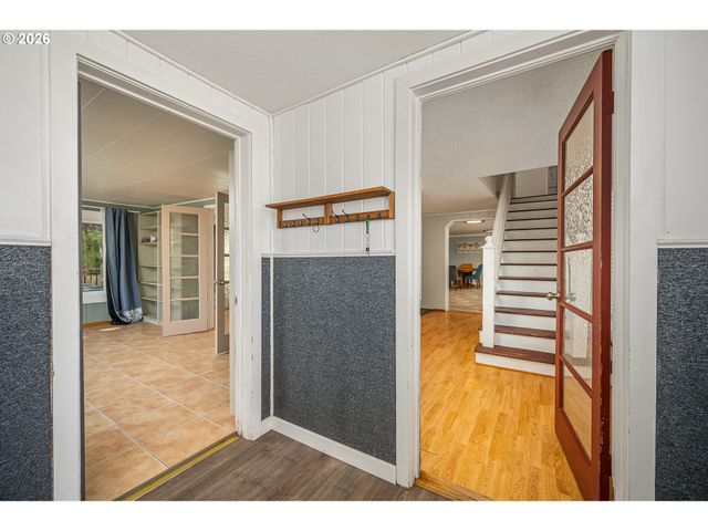 204 19TH St, Springfield, OR 97477