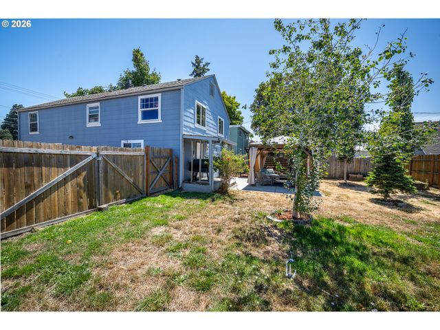 204 19TH St, Springfield, OR 97477