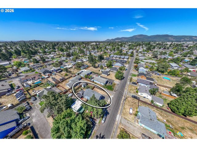 204 19TH St, Springfield, OR 97477