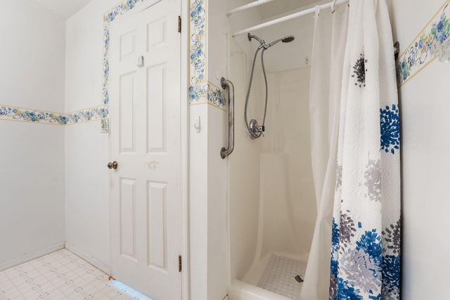 823 Spruce Lane, Schererville, IN 46375