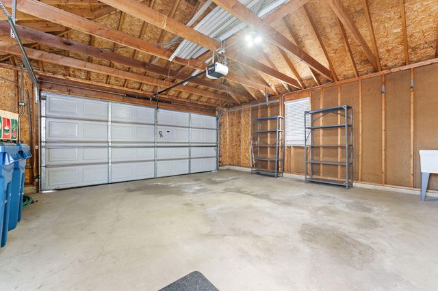 823 Spruce Lane, Schererville, IN 46375