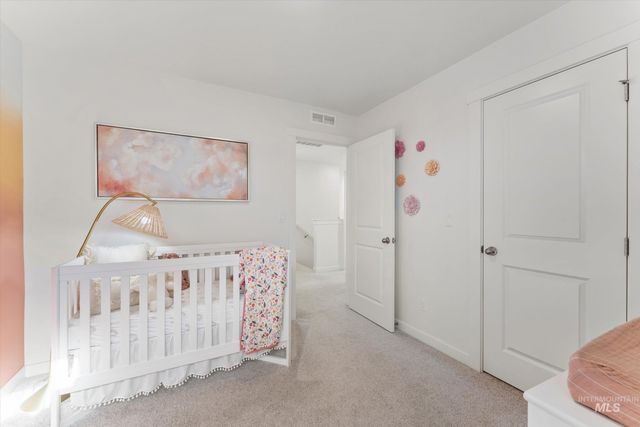 7925 E Beaufort St, Nampa, ID 83687