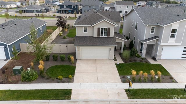 7925 E Beaufort St, Nampa, ID 83687