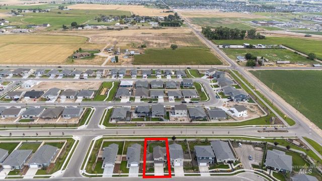 7925 E Beaufort St, Nampa, ID 83687
