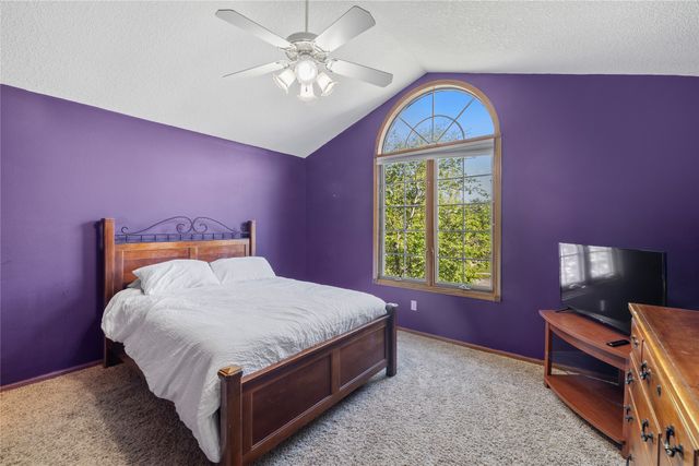15164 Hawthorn Drive, Clive, IA 50325
