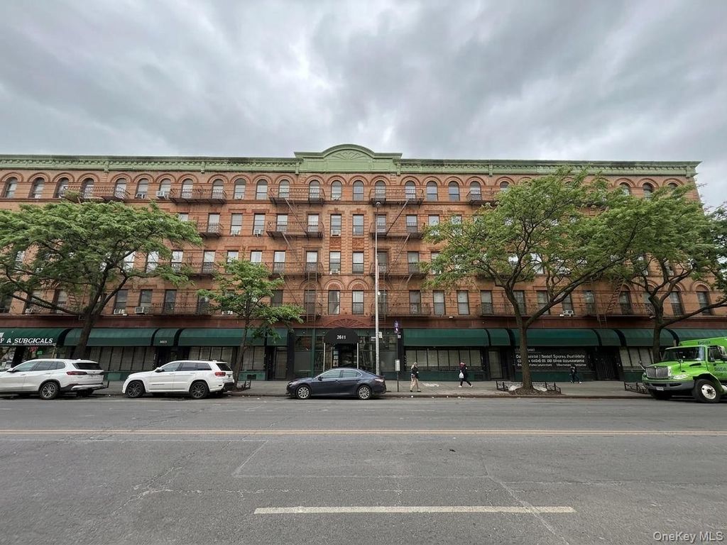 2611 Frederick Douglass Boulevard 5F, New York (manhattan), NY 10030 — exterior