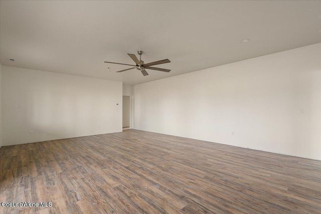 30763 N Sienna LOOP, Athol, ID 83801