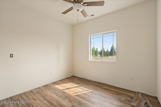 30763 N Sienna LOOP, Athol, ID 83801