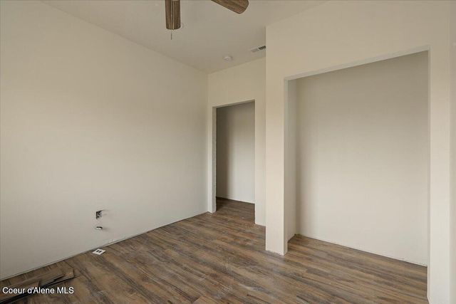 30763 N Sienna LOOP, Athol, ID 83801