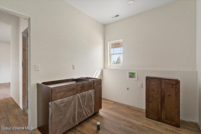 30763 N Sienna LOOP, Athol, ID 83801