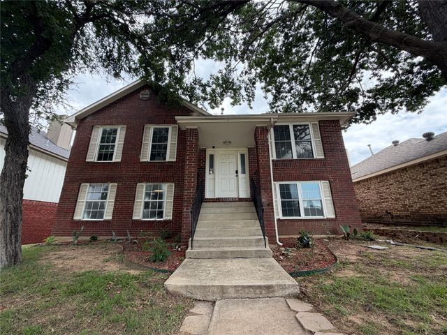 1103 Holly Drive, Carrollton, TX 75010