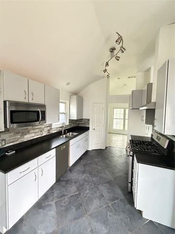 1103 Holly Drive, Carrollton, TX 75010