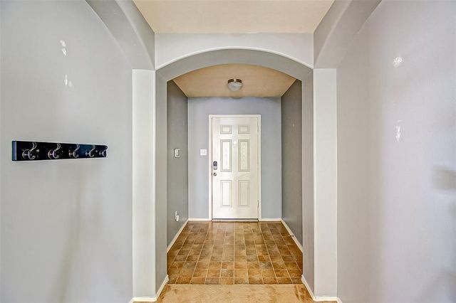 21206 Wortham Oaks Drive, Humble, TX 77338