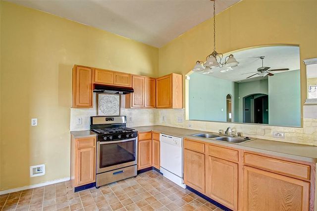 21206 Wortham Oaks Drive, Humble, TX 77338