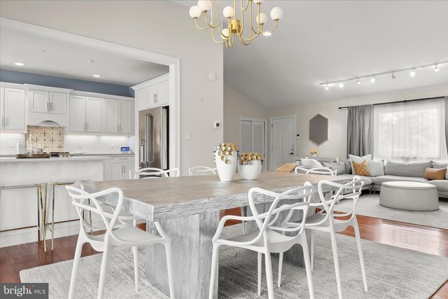 3412 MANOR HILL, Baltimore, MD 21208