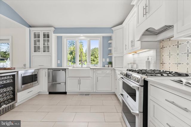 3412 MANOR HILL, Baltimore, MD 21208