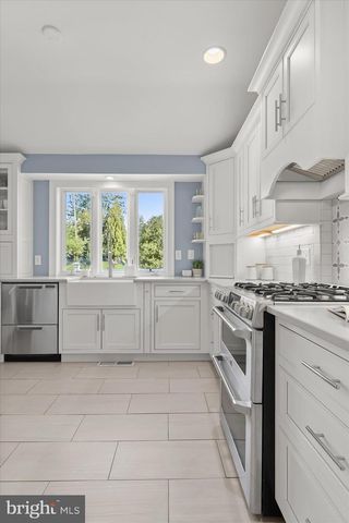 3412 MANOR HILL, Baltimore, MD 21208