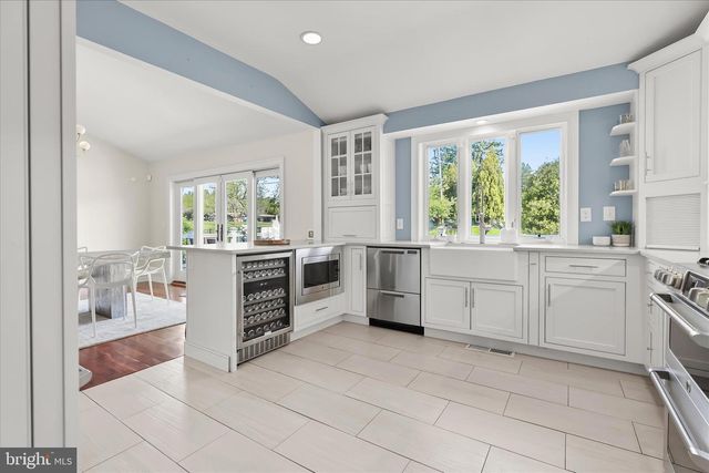3412 MANOR HILL, Baltimore, MD 21208