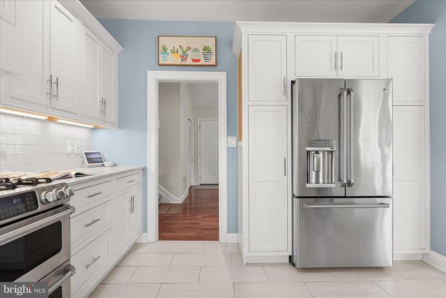 3412 MANOR HILL, Baltimore, MD 21208