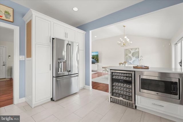 3412 MANOR HILL, Baltimore, MD 21208