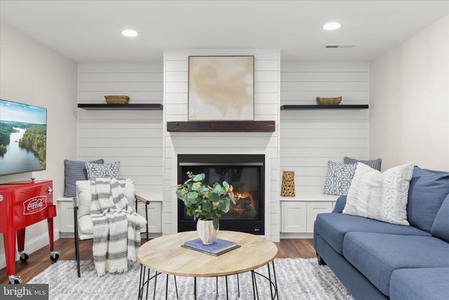 3412 MANOR HILL, Baltimore, MD 21208