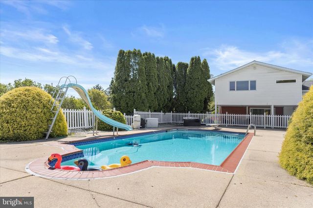 3412 MANOR HILL, Baltimore, MD 21208