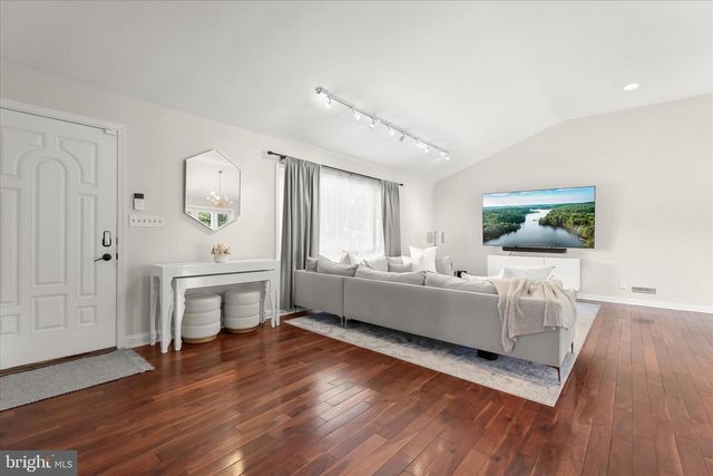 3412 MANOR HILL, Baltimore, MD 21208